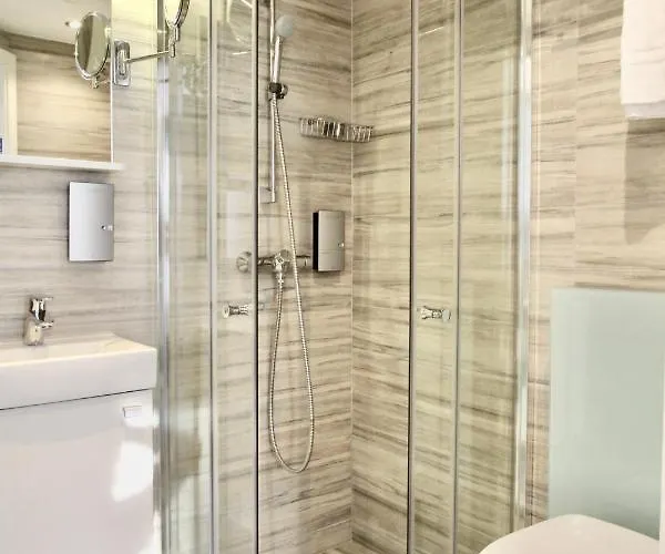 Ξενοδοχείο Super Hotel, 3*