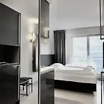 Hotel Super Hotel,