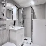 Super Hotel, 3*