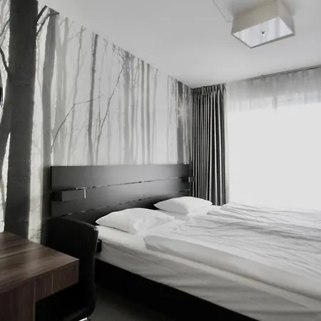 Super Hotel, Hotel 3*