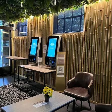 Super Hotel, Hotel 3*